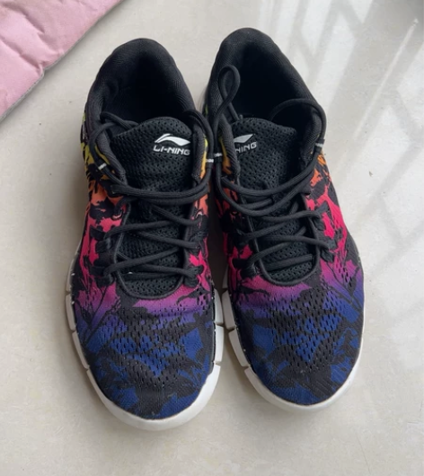 李宁40码运动鞋，300+专柜正品 感兴趣...