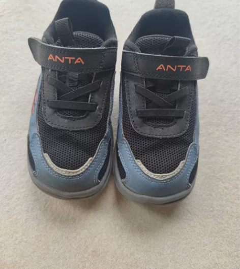 安踏儿童运动鞋,26码,低价出,不退换,不...