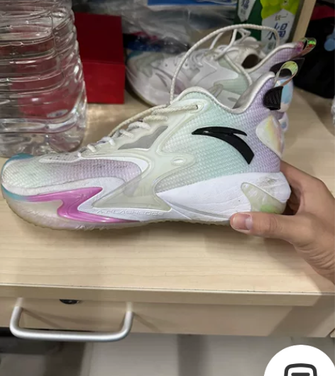 安踏狂潮三pro 几乎零磨损 买的时候50...