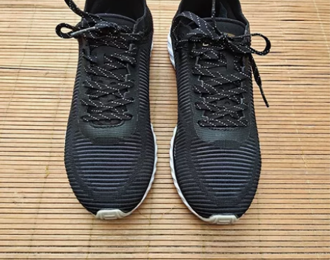 李宁运动鞋41码。正品全国包邮，实物拍摄，...