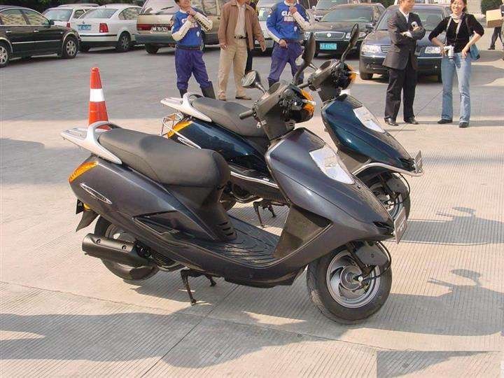 本田追梦  125    日本进口发动机