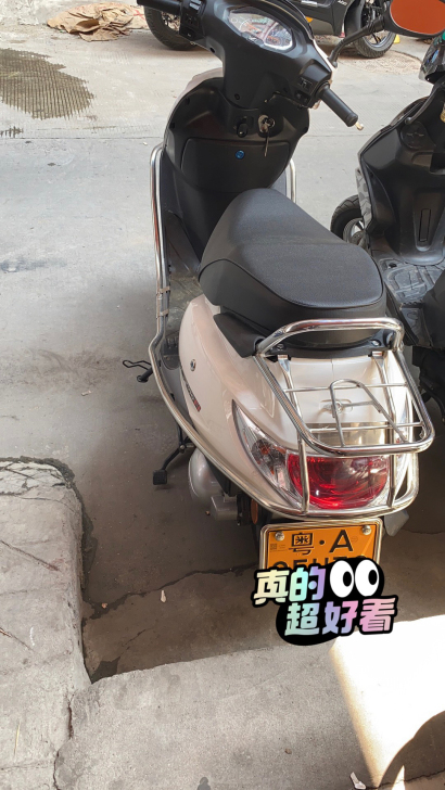 求购女装摩托车车125c，五羊本田车。