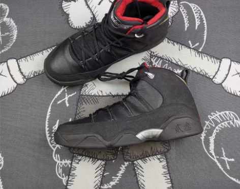 AJ9.5 黑红  43码  很新收藏品相...