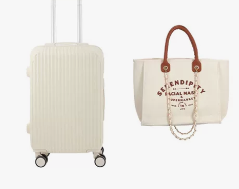 出搭搭直播间满1111满赠的旅行箱和托特包...