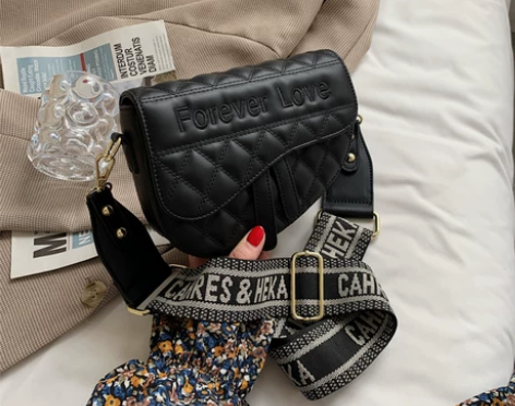 9新包包一个转卖了 感兴趣的话点“我想要”...