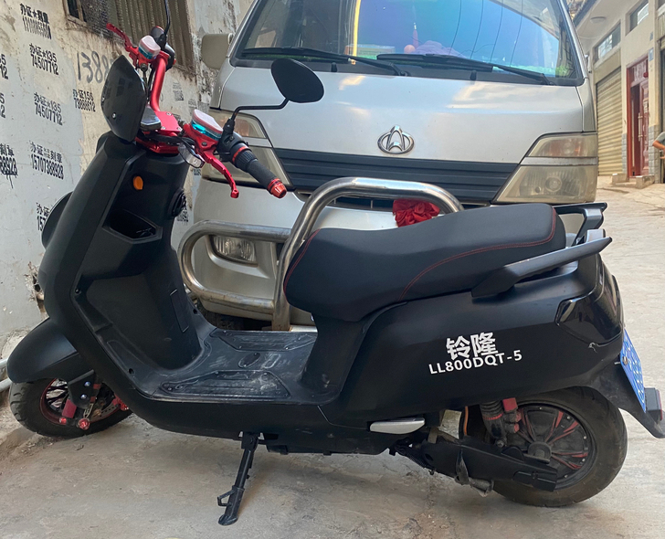 因换机车,出售可上蓝牌、证件齐全、电动轻便...