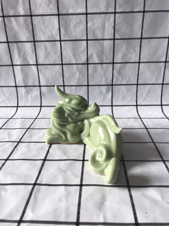 包邮龙泉青瓷茶宠茶具放夹汽车摆件吉祥龙招财...