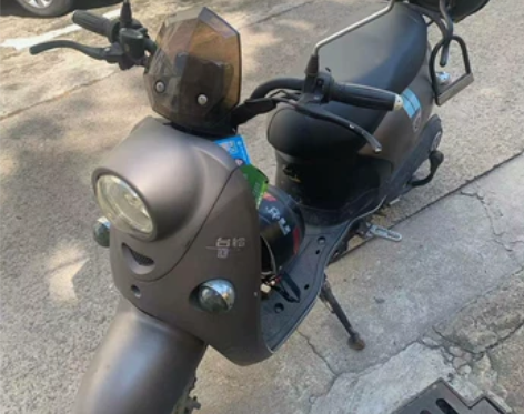 银色台铃电动车转让，成色如图 60v20a...