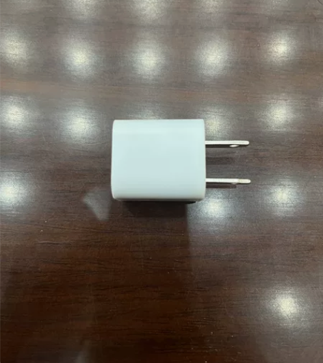 嘎嘎新嘎嘎好的充电头噢，买不了吃亏买不了上...