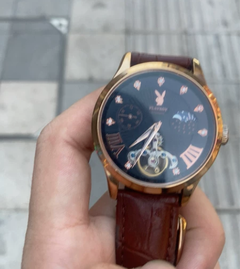 出售手表 感兴趣的话点“我想要”和我私聊吧...