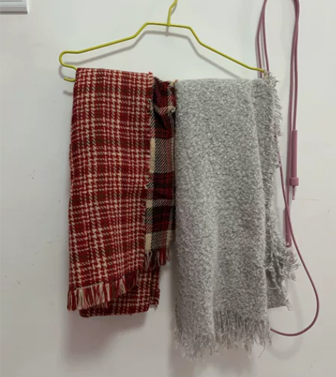 围巾，两条一起包邮出 感兴趣的话点“我想要...