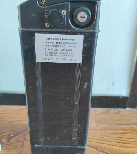 9月份刚买的电动自行车电池升级换下来的,便...