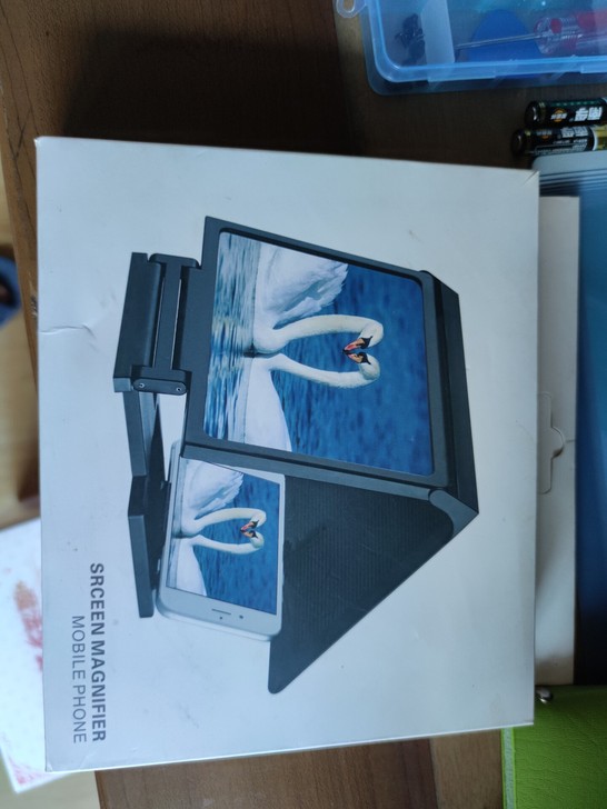 手机屏幕放大器，淘宝买的，没用闲置了，距离...