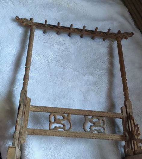 鸡翅木笔架，全品， 感兴趣的话点“我想要”...