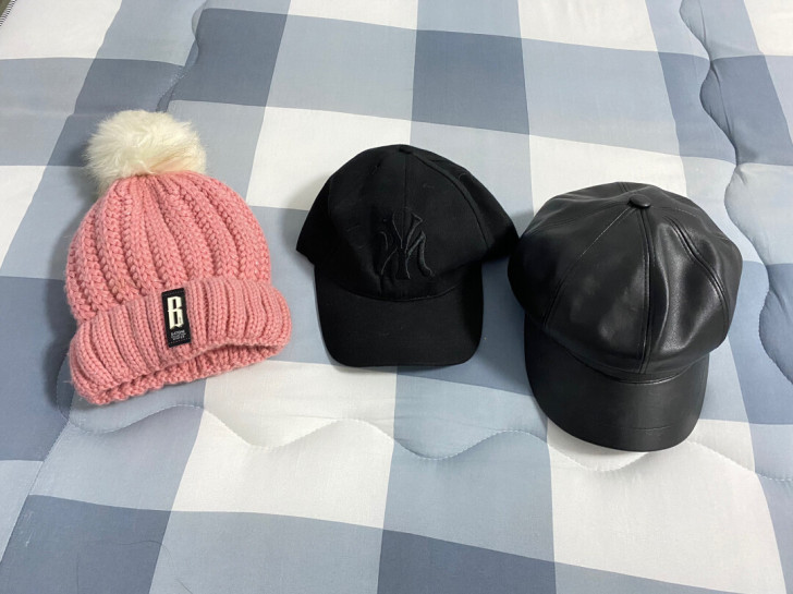 出三顶帽子 八角皮质贝雷帽带过两次