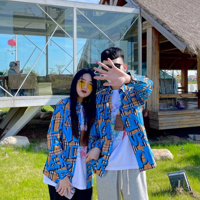 网红同款秋季男士潮牌痞帅衬衫社会精神小伙休...