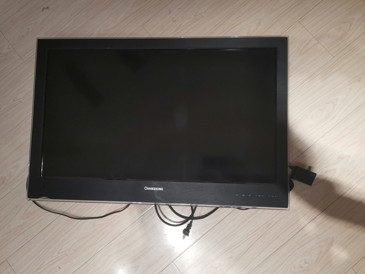 搬家闲置，长虹32吋液晶电视，正常使用，平...