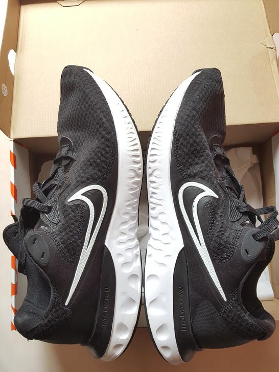 耐克 跑步鞋 缓震 透气 CU3504 4...