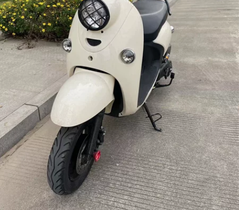 全新小龟摩托车125CC燃油踏板车男女款机...