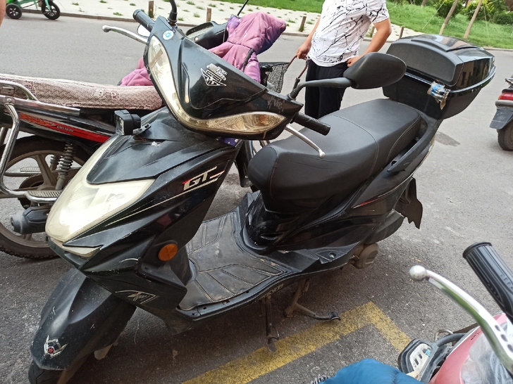 建设牌摩托车，质量好，无牌照，无任何毛病，...