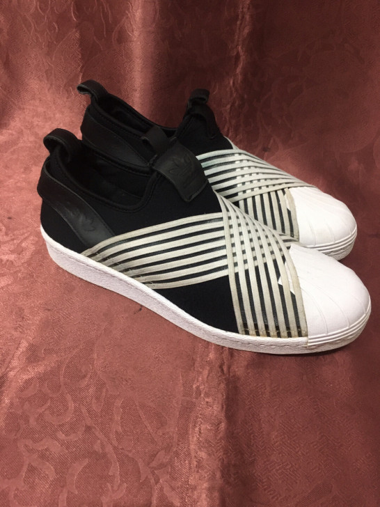 阿迪达斯女士运动鞋,38码,印度尼西亚制造...