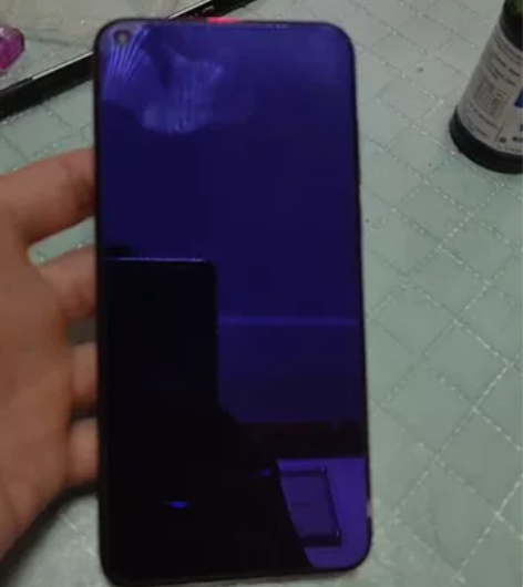 华为nova4  8+128 8成新 屏幕...