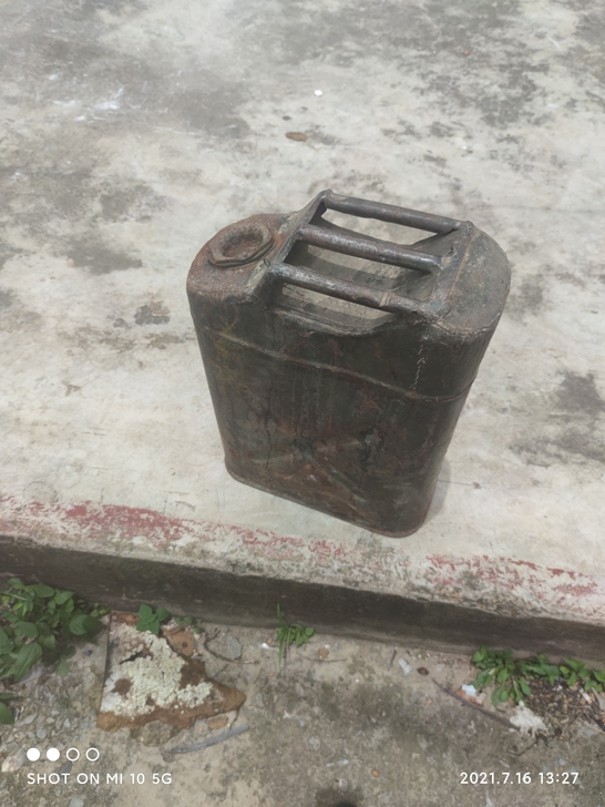 老油桶,备用油桶,25升