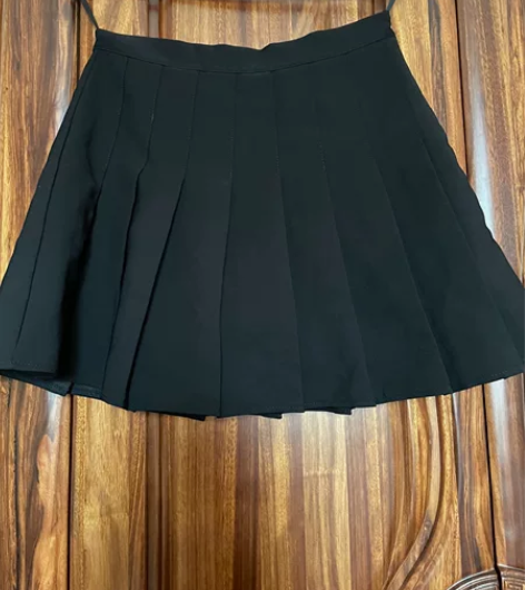全新黑色百褶裙L码 腰围70 西装面料，内...