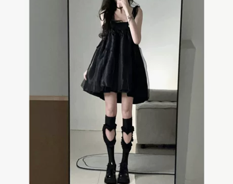 黑色吊带连衣裙女夏季新款法式赫本风公主裙超...