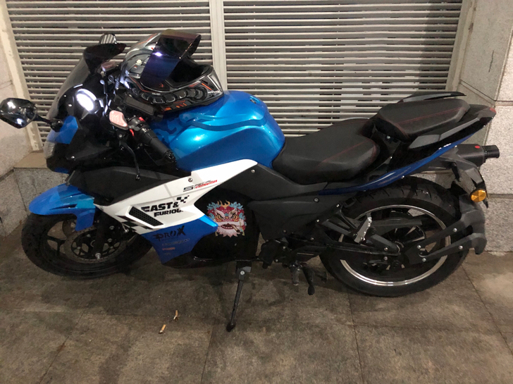 地平线电动车,准新车,1000公里多,原地...