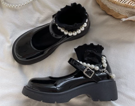 商场撤柜！大人35-40码全新！搭配裙子的...