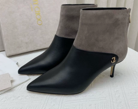 拼接中筒细跟靴，绝对是冬日扮靓的必备利器?...