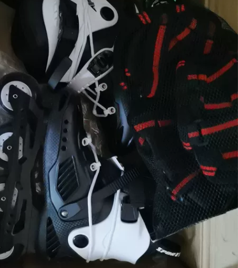 成人直排轮男女闪光轮滑鞋旱冰鞋 直排轮分类...