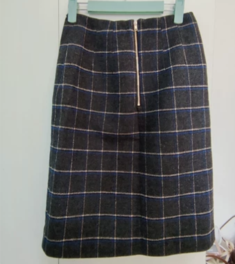 MG小象中裙，刚好盖过膝盖，XS码适合85...