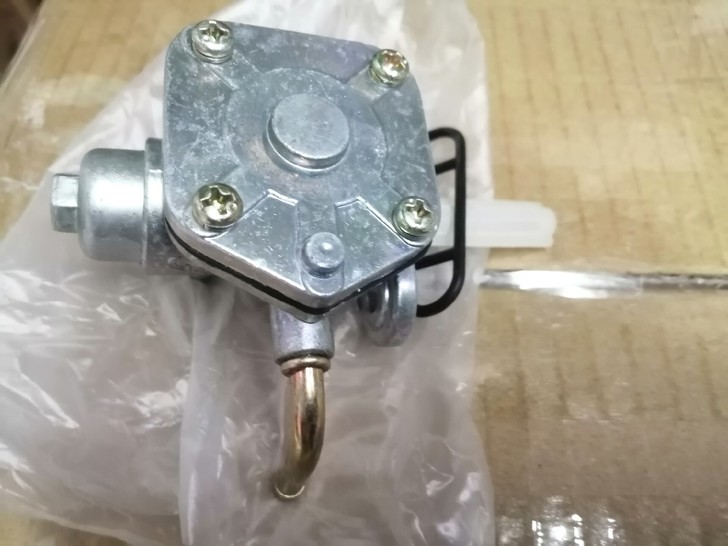 雅马哈凌鹰125 ZY125T－A油开关 ...