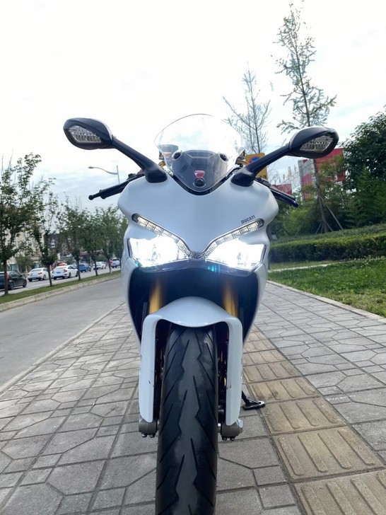 出个人18年大贸杜卡迪鸰速939S，顶配欧...