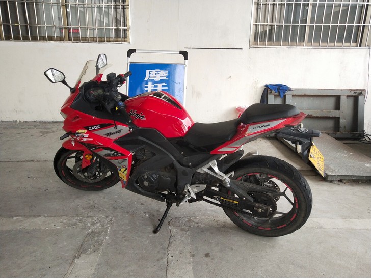 急出 R3 v6款 双杆水冷350    ...