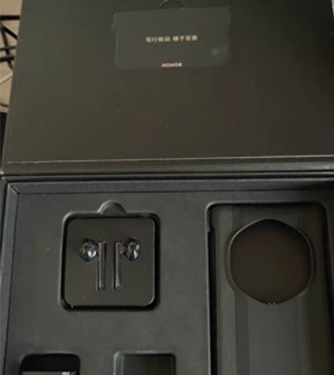 荣耀MAGIC3至臻版包装盒子带耳机手机壳...