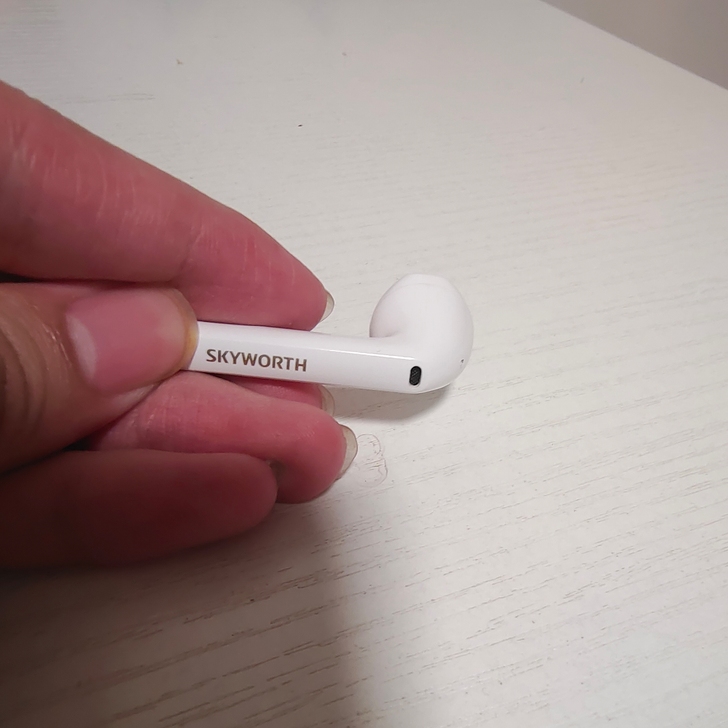 漫步者左侧耳机，盒子丢了，60包邮，买了没...