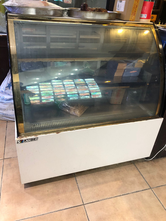 展示冰柜(蛋糕、凉菜)8成新，刚加好氟！制...