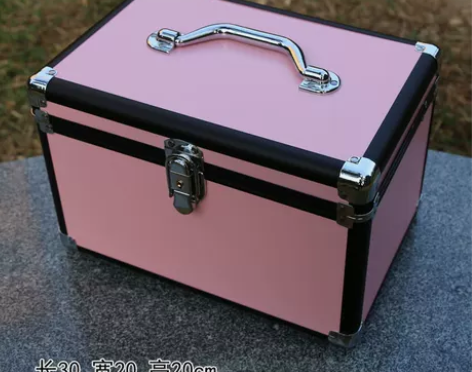 因店铺搬迁，现处理店内9成新工具箱，原价6...