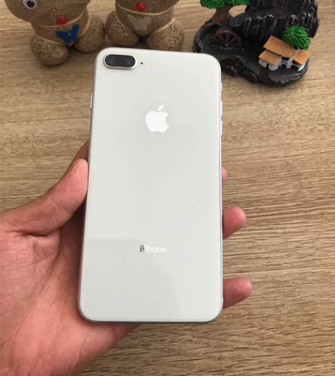 iPhone 8 Plus 白色64G/2...