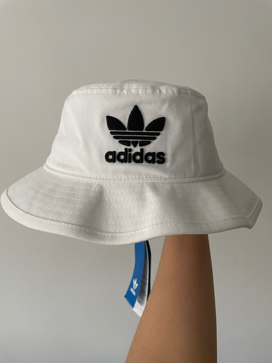 Adidas渔夫帽，全新