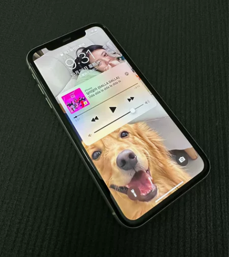 iphone 11 128g 白色 自用机...
