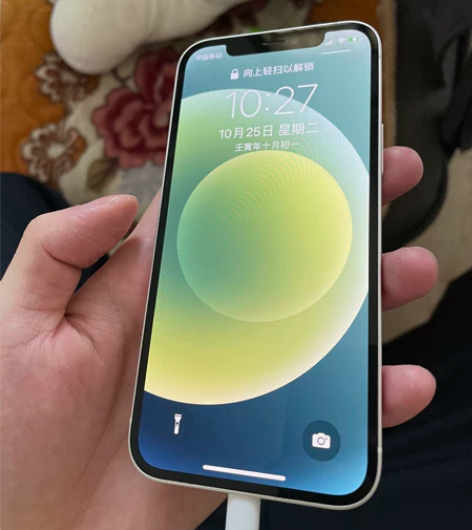 买给老妈用的苹果12  128g 老妈用不...