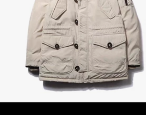 白鸭绒米色男羽绒服 感兴趣的话点“我想要”...