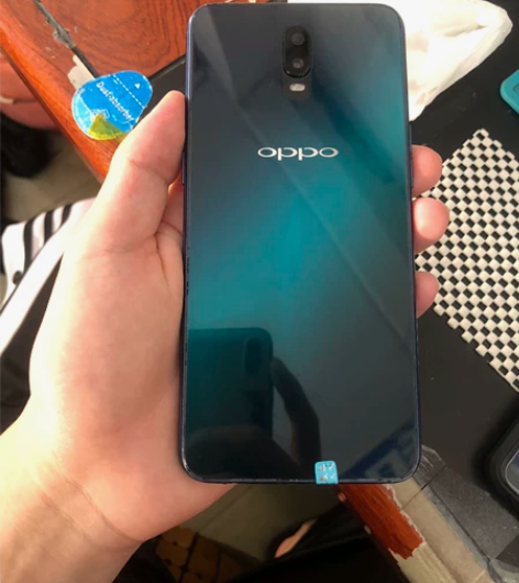 oppo r17 流光蓝 6+128 客户...