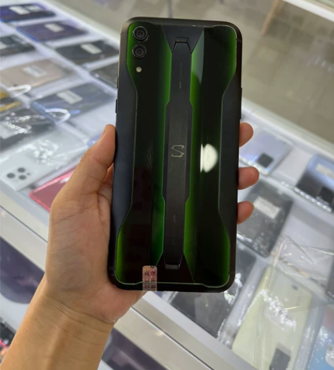 喜欢玩游戏的福利来了！黑鲨2Pro 12＋...