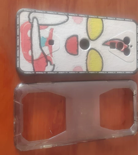 黑鲨3手机壳 几乎全新 也就是没有用过 感...