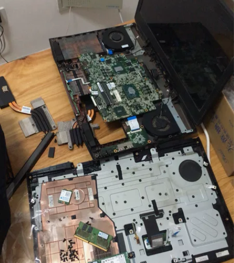 机械革命X6ti   主板已损坏，，有要的...